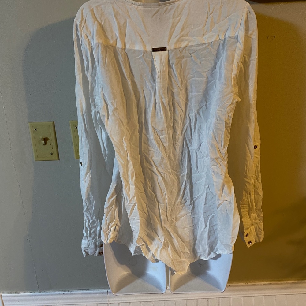 Top - Picture 2 of 4